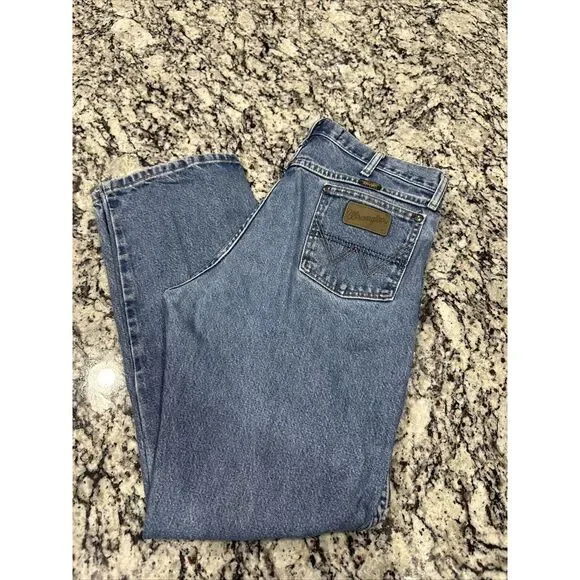 Wrangler Jeans Mens 35x30 Blue Denim George Straight Cowboy Cut Original Fit - Picture 1 of 9